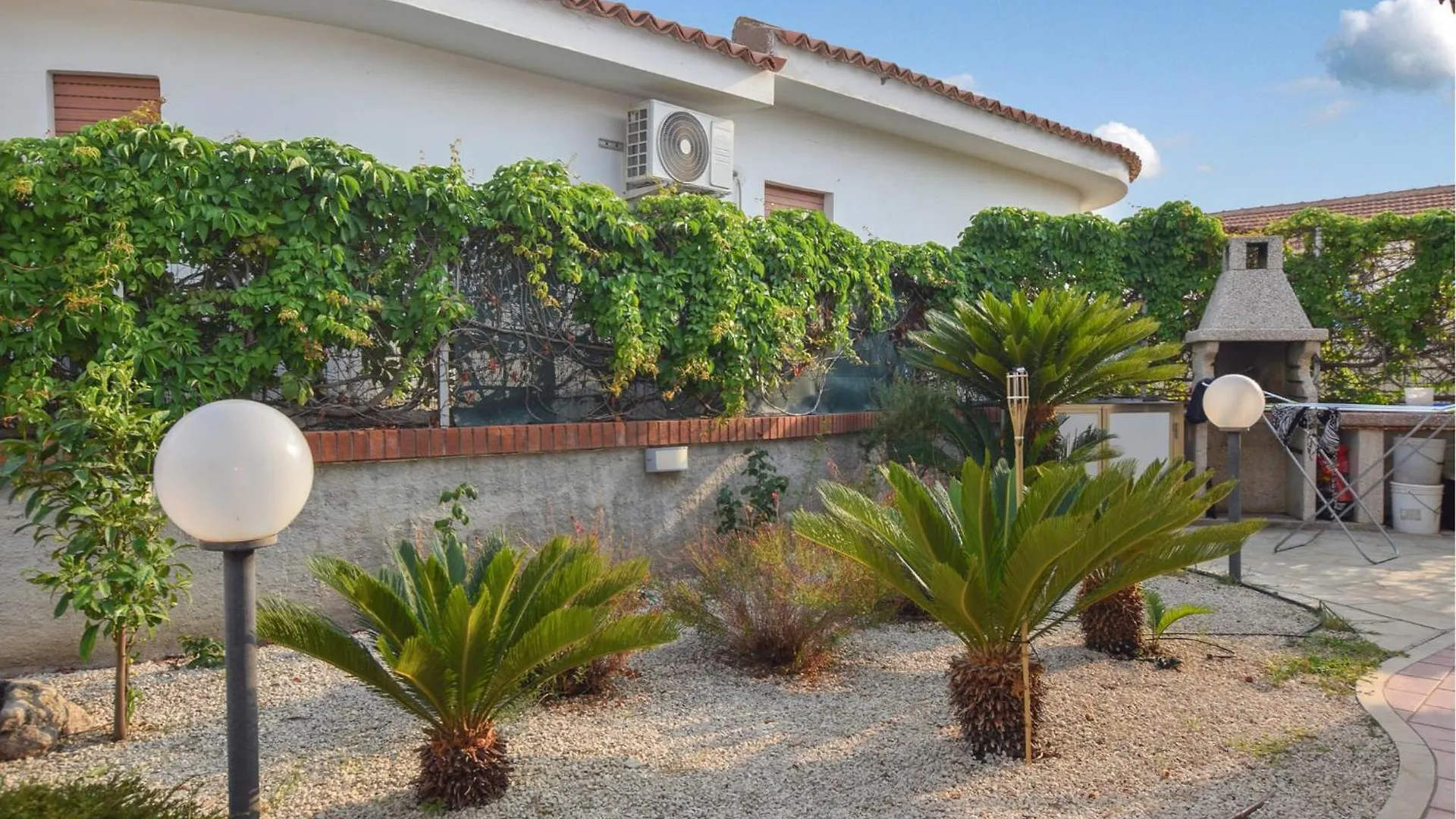 Сasa de vacaciones 3 Bedroom Nice Home In Marina Di Modica